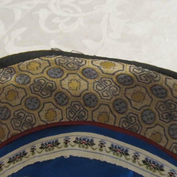 Antique Round 10-inch Chinese Silken Art - Picture 9 of 9